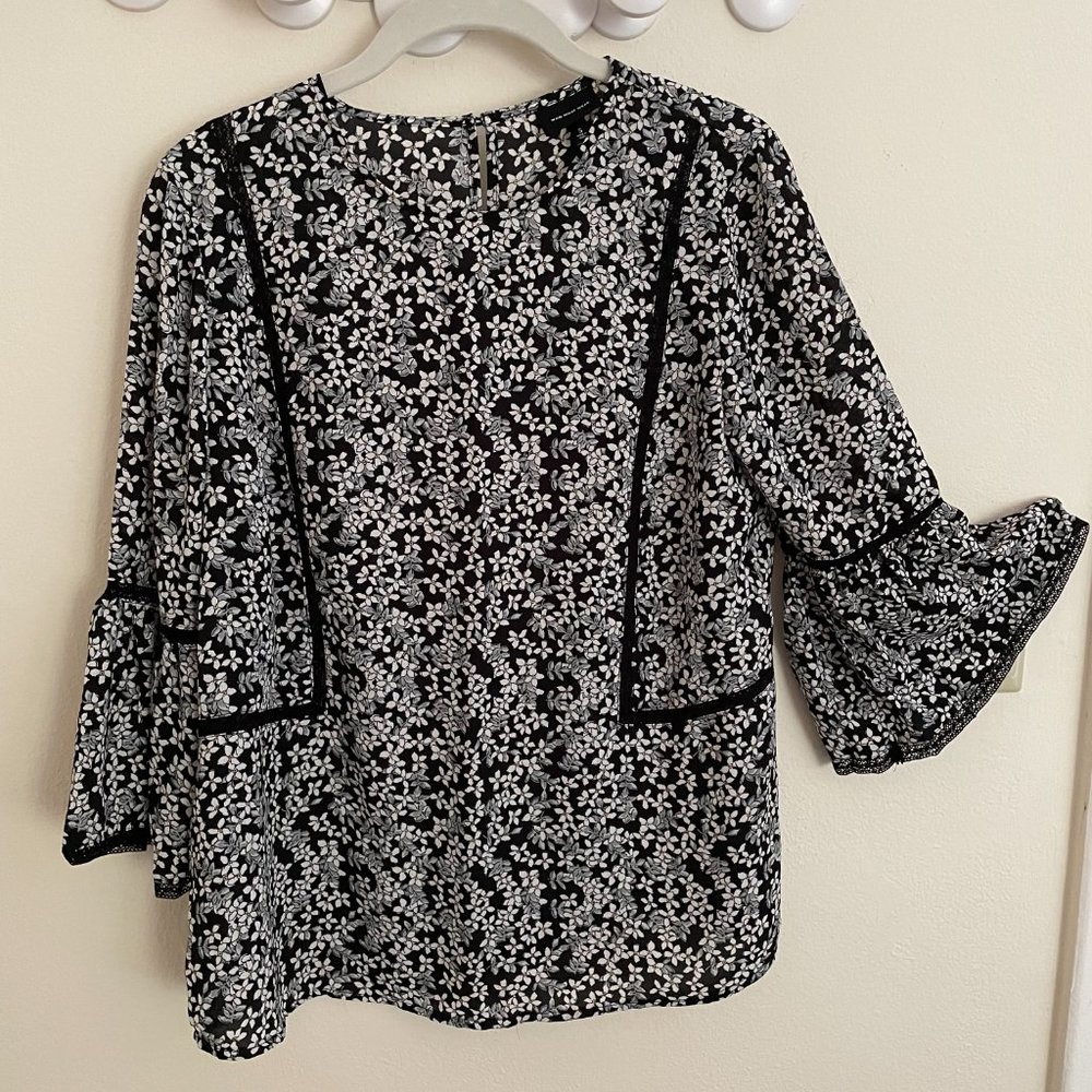Who What Wear Women's Black White Floral Blouse